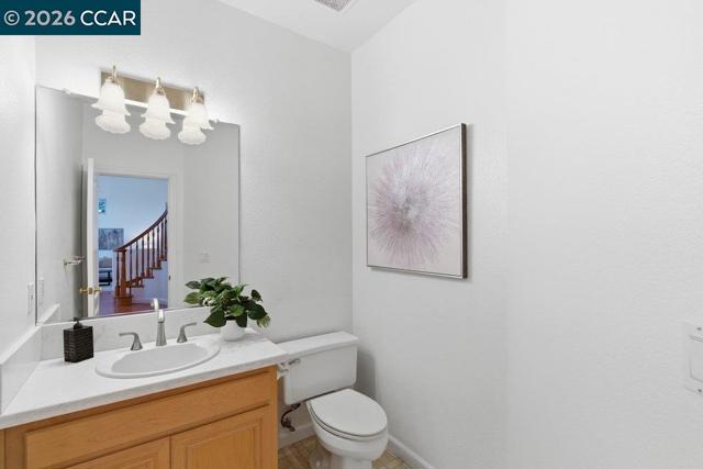 Image 23 of 51 For 811 Vineyard Ct