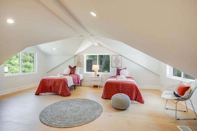 846 Portola Road, Portola Valley CA: https://media.crmls.org/mediaz/91db17bf-96aa-41df-9426-c4e8d665eee9.jpg