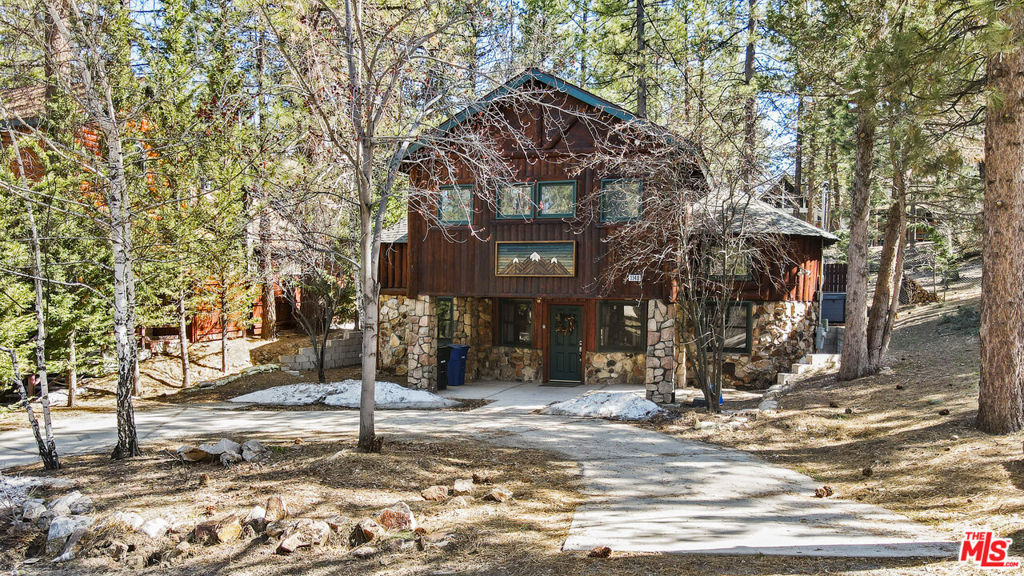 1140 Vine Avenue, Big Bear City, CA 92314