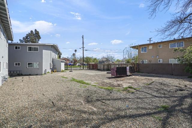 Image 24 of 26 For 2687 Altos Avenue
