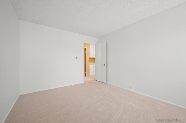 5948 Caminito Yucatan, San Diego CA: https://media.crmls.org/mediaz/91de02c4-0501-4d7f-aed7-c9fc35d99335.jpg