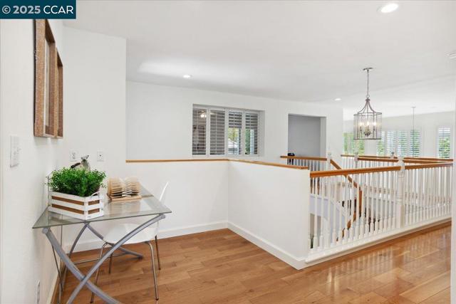 3062 Windmill Canyon Dr, Clayton CA: https://media.crmls.org/mediaz/91dec183-25ab-4166-9062-e5a8905a0286.jpg