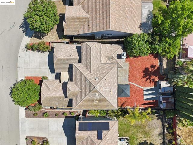 1838 Buck Mountain Ct, Antioch CA: https://media.crmls.org/mediaz/91def2e5-3708-41de-af2c-1872b4a050be.jpg
