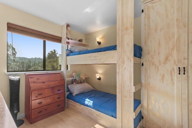 1458 Oakleaf Drive, Royal Oaks CA: https://media.crmls.org/mediaz/91e06482-07ca-4016-9951-8f8f74971339.jpg