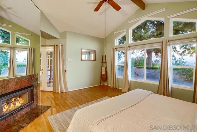 14442 Ranch Trail Drive, El Cajon CA: https://media.crmls.org/mediaz/91e0e97b-f080-449d-bfa9-9c68ea369b6a.jpg