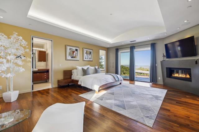 25 Oakhill Drive, Woodside CA: https://media.crmls.org/mediaz/91e10391-964b-4942-a5b6-c4937d7d4e17.jpg