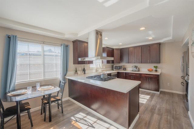 Detail Gallery Image 3 of 16 For 920 Galopago St, Spring Valley,  CA 91977 - 4 Beds | 2/1 Baths