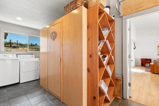 15060 Montebello Road, Cupertino CA: https://media.crmls.org/mediaz/91e131d6-b730-48f5-b5e6-c6675480dcbf.jpg