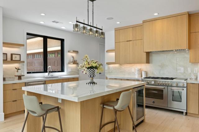 18061 Saratoga Los Gatos Road, Monte Sereno CA: https://media.crmls.org/mediaz/91e1d6cc-9f46-4910-a273-eda4f7bc7d4b.jpg