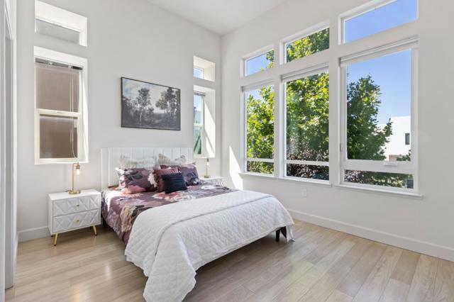 178 Llano De Los Robles Avenue, San Jose CA: https://media.crmls.org/mediaz/91e1ee43-2d58-4cc4-90bf-d6b1d674f659.jpg