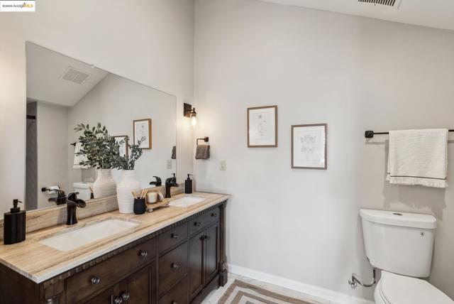 Image 21 of 44 For 6300 Shattuck Ave  1