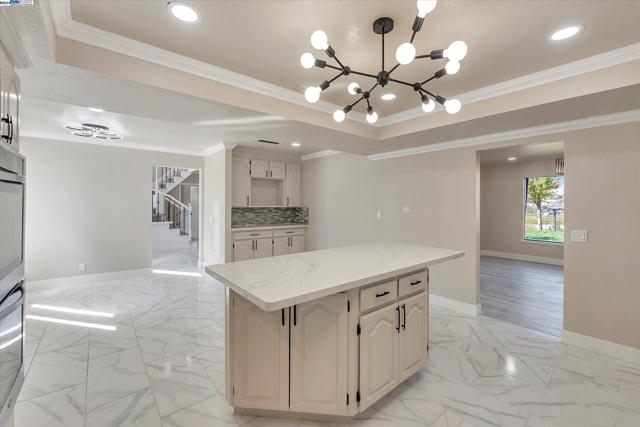 Image 8 of 60 For 4280 Hillview Dr