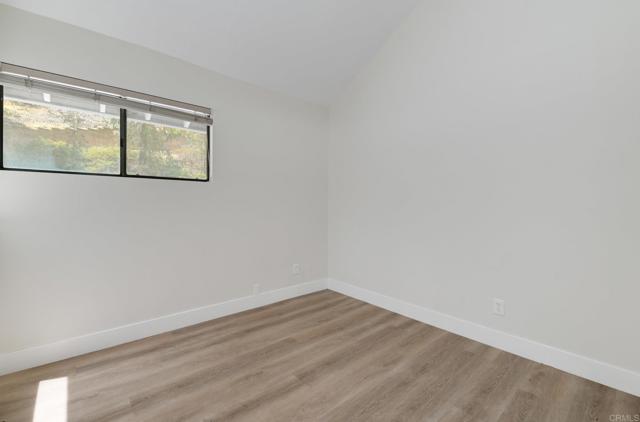 Detail Gallery Image 10 of 21 For 4631 Villas Ct, Bonita,  CA 91902 - 3 Beds | 2/1 Baths