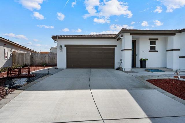 2111 Rosewood Drive, Hollister CA: https://media.crmls.org/mediaz/91e56cb8-bd7b-4093-8b04-1cc6c7363f1b.jpg