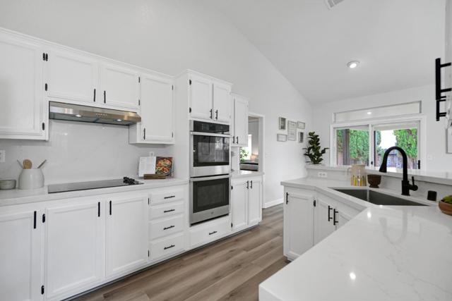 118 Edmeades Court, Oakley CA: https://media.crmls.org/mediaz/91e5d8d4-3bfb-4f6b-83be-b458684f0909.jpg