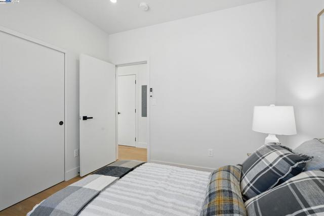 175 N Frances St, Sunnyvale CA: https://media.crmls.org/mediaz/91e68ab1-49c8-4b14-8cea-2288d3fc53d2.jpg
