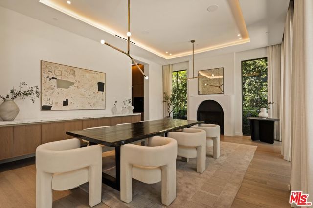 6 Bed Home for Sale in Los Angeles, California