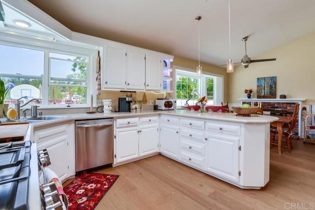 Image 15 of 48 For 906 Gretna Green Way