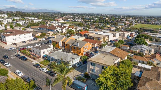 4921 Trojan Ave, San Diego CA: https://media.crmls.org/mediaz/91e849c0-d8b1-47be-9e1d-aa2597398f62.jpg