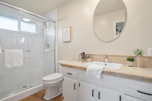 Detail Gallery Image 22 of 28 For 1227 Dolphin Cir, Vista,  CA 92084 - 4 Beds | 2 Baths