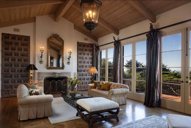 254 Highway 1, Carmel CA: https://media.crmls.org/mediaz/91e9a085-b16e-4e19-99ae-85bec0277831.jpg