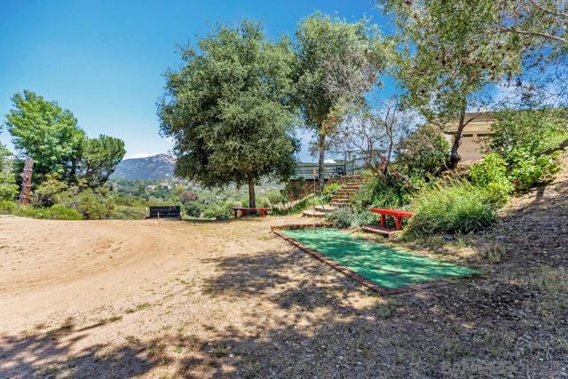 3176 Via Viejas, Alpine CA: https://media.crmls.org/mediaz/91e9e4c3-a75d-40db-a890-45b5327e7372.jpg