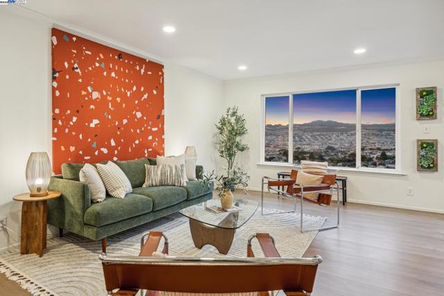 471 JOOST AVENUE, San Francisco CA: https://media.crmls.org/mediaz/91ea8890-5641-4b3c-950d-6fb7002e0f0a.jpg