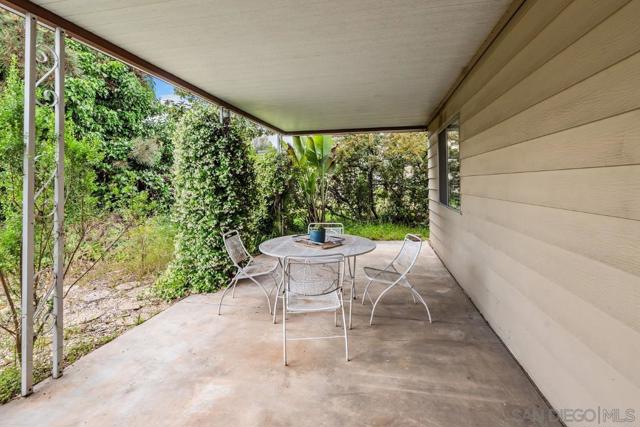 2250 N Broadway, Escondido CA: https://media.crmls.org/mediaz/91ec3b4e-48d5-4429-915d-eccd6160f768.jpg