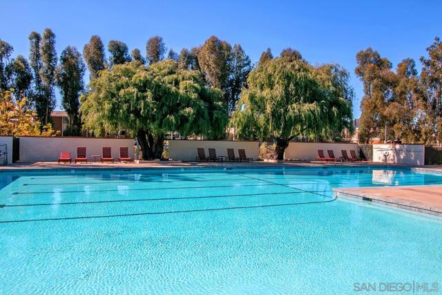 17635 Parlange Pl, San Diego CA: https://media.crmls.org/mediaz/91ec685e-cd32-4ae8-98b1-db7942ea6345.jpg