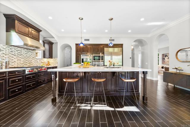 Detail Gallery Image 8 of 22 For 16622 Sweet Leilani Ln, San Diego,  CA 92127 - 4 Beds | 4/1 Baths
