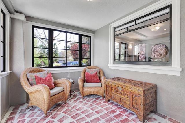 355 S 17th Street, San Jose CA: https://media.crmls.org/mediaz/91ed5cc9-8950-4da0-8cbc-7d872966c639.jpg