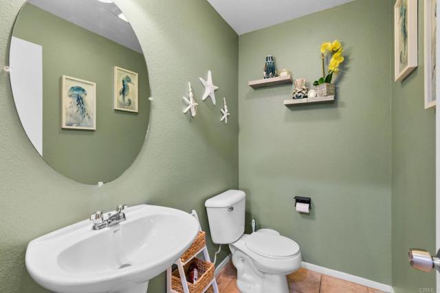 Detail Gallery Image 19 of 42 For 1459 Claude Ln #4,  Chula Vista,  CA 91913 - 3 Beds | 2/1 Baths