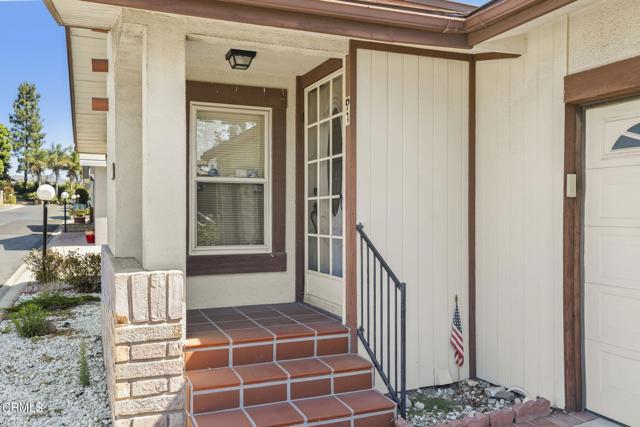 Detail Gallery Image 2 of 43 For 91 Bobolink Ln #91,  Ventura,  CA 93003 - 2 Beds | 2 Baths