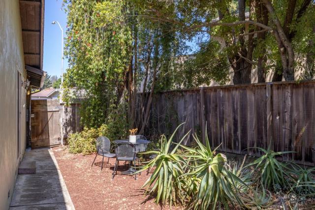 103 Calvin Place, Santa Cruz CA: https://media.crmls.org/mediaz/91ee4f07-a640-45d1-8904-6479108da565.jpg