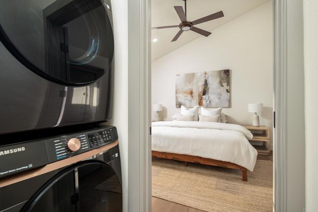 6449 Las Colinas, Rancho Santa Fe CA: https://media.crmls.org/mediaz/91eefd64-1265-4767-aacd-d8c1a345ab34.jpg