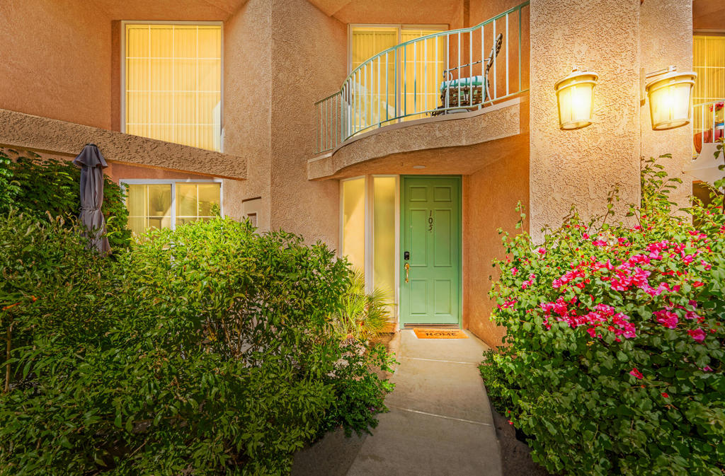 1555 N Chaparral Road #105