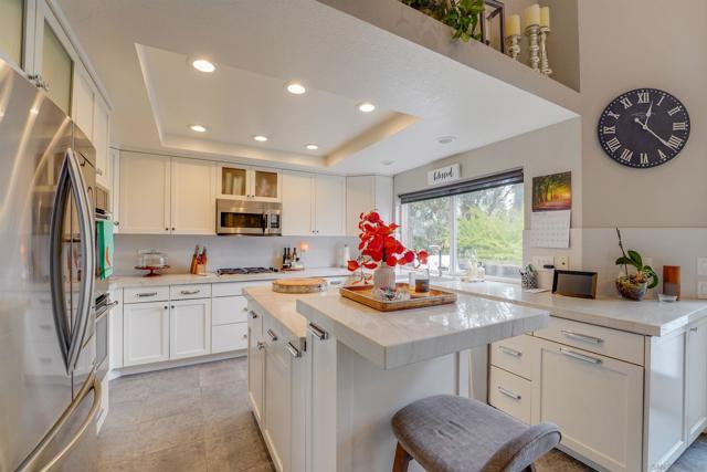 Image 5 of 33 For 11695 Scripps Lake Drive