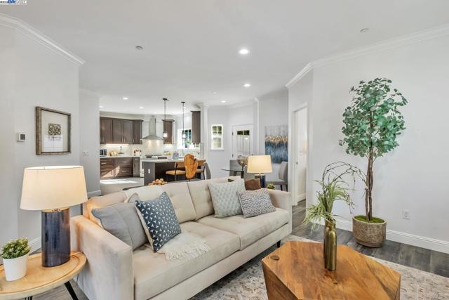 4597 Edwards Ln., Castro Valley CA: https://media.crmls.org/mediaz/91f01ba5-3886-4957-829a-1eadc73f5f43.jpg