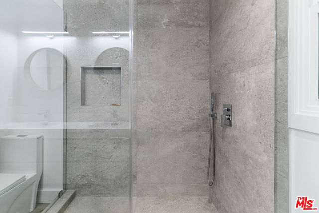 8335 GLADBECK Avenue, Northridge CA: https://media.crmls.org/mediaz/91f0a48c-00f3-4582-9076-6132fcee1c12.jpg