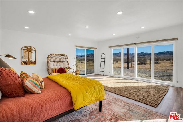5737 Mojave Ranch Road, Joshua Tree CA: https://media.crmls.org/mediaz/91f10959-958c-401a-8131-2e0b28e091ff.jpg