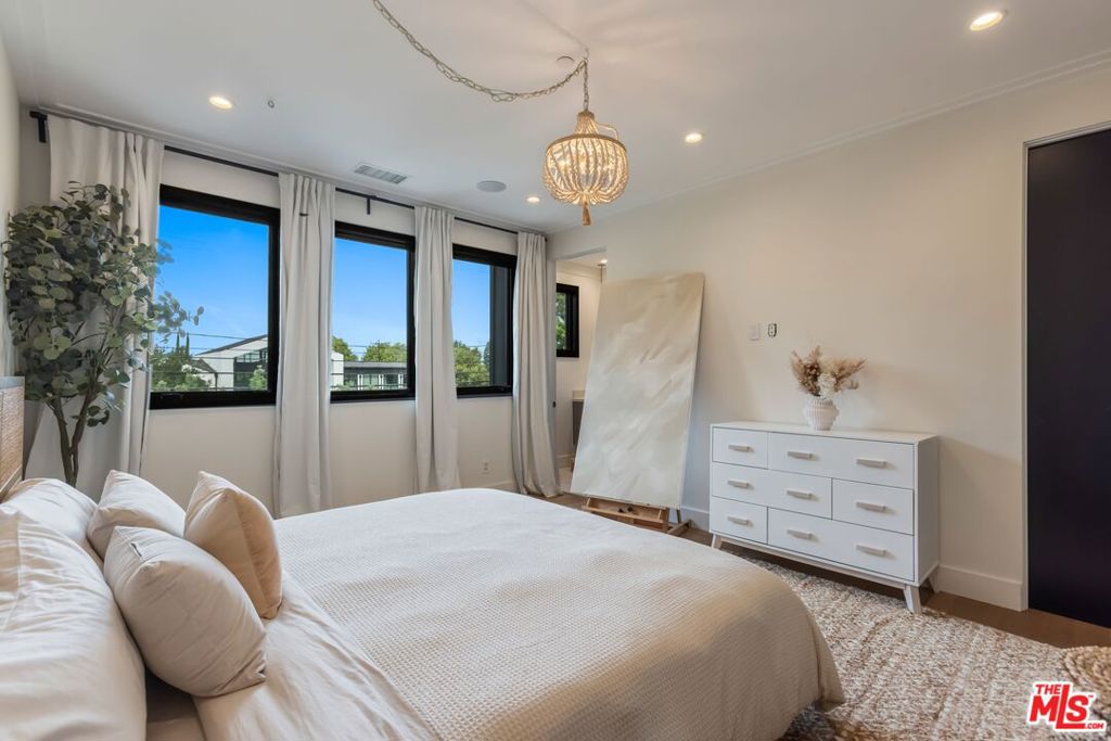 MLS #26883983 image #43