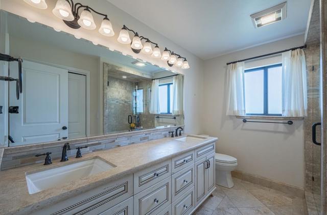 23465 Redding Circle, Salinas CA: https://media.crmls.org/mediaz/91f19026-d2ee-480f-ac81-505933812d8d.jpg