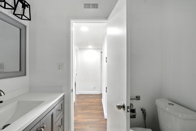 3015 Los Prados Street, San Mateo CA: https://media.crmls.org/mediaz/91f22911-47c2-4210-87b4-66314be92ac6.jpg