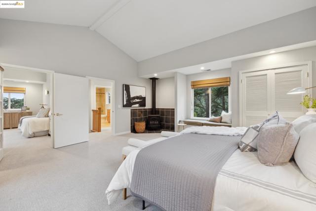 Image 10 of 31 For 5649 Castle Dr.