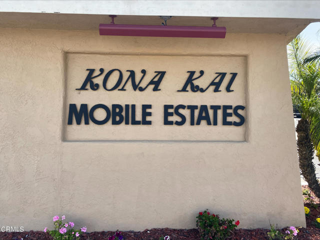 1853 Ives Avenue, Oxnard CA: https://media.crmls.org/mediaz/91f267b5-2afa-409e-8693-0b16240f2e56.jpg