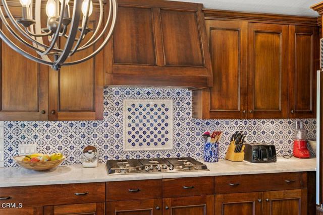 Detail Gallery Image 14 of 29 For 880 Azure Ct, Oak View,  CA 93022 - 3 Beds | 3/1 Baths