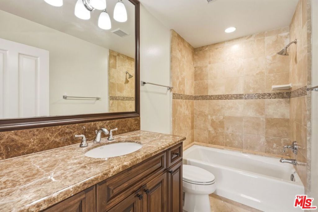 MLS #26856853 image #19