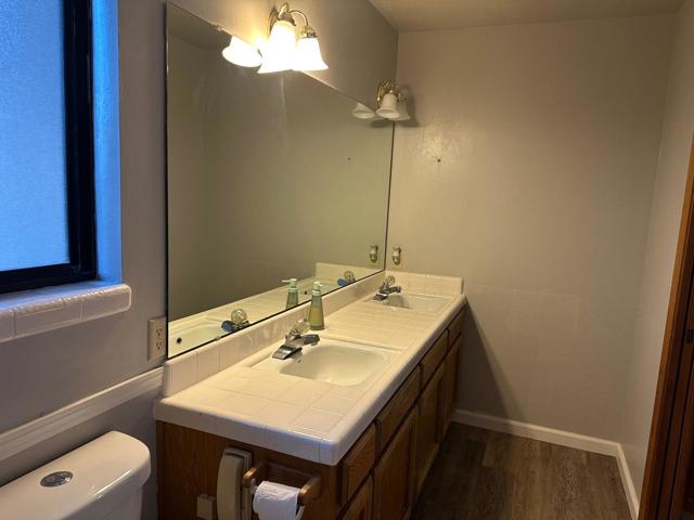 1670 Sausalito Drive, Hollister CA: https://media.crmls.org/mediaz/91f4540d-d1ac-422f-a062-7503bdbc4027.jpg