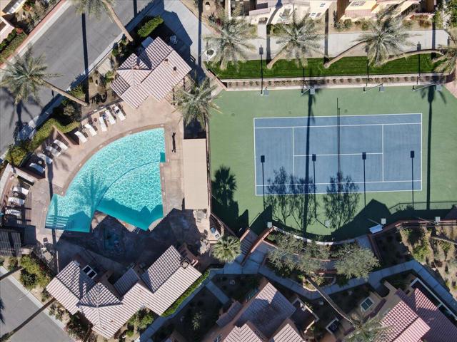 Image 40 of 51 For 52190 Desert Spoon Court