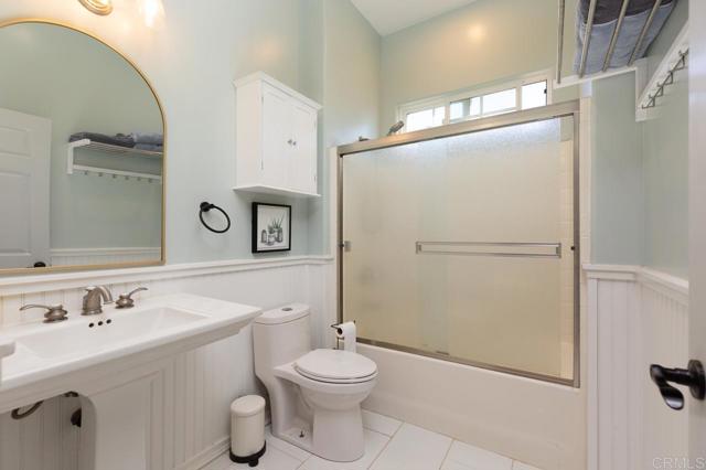 229 Holly Road, El Cajon CA: https://media.crmls.org/mediaz/91f73335-baf5-4b30-b654-a10ad7dca85d.jpg